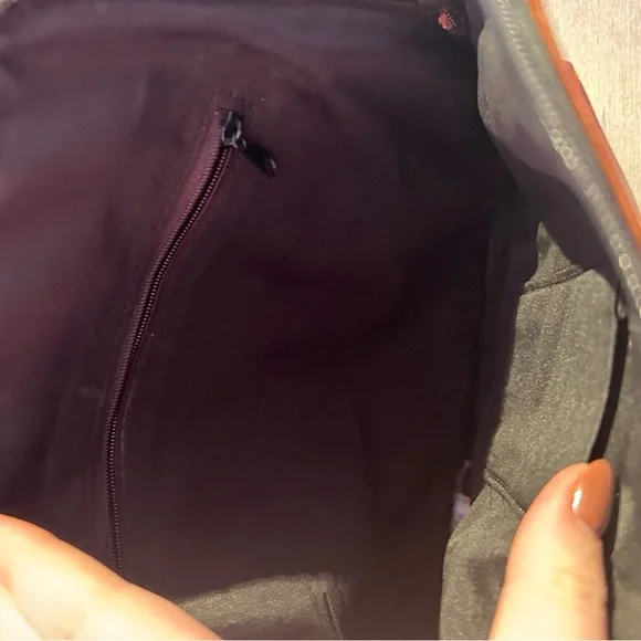 Leather Backpack | Cat Print - Picture 5 of 7